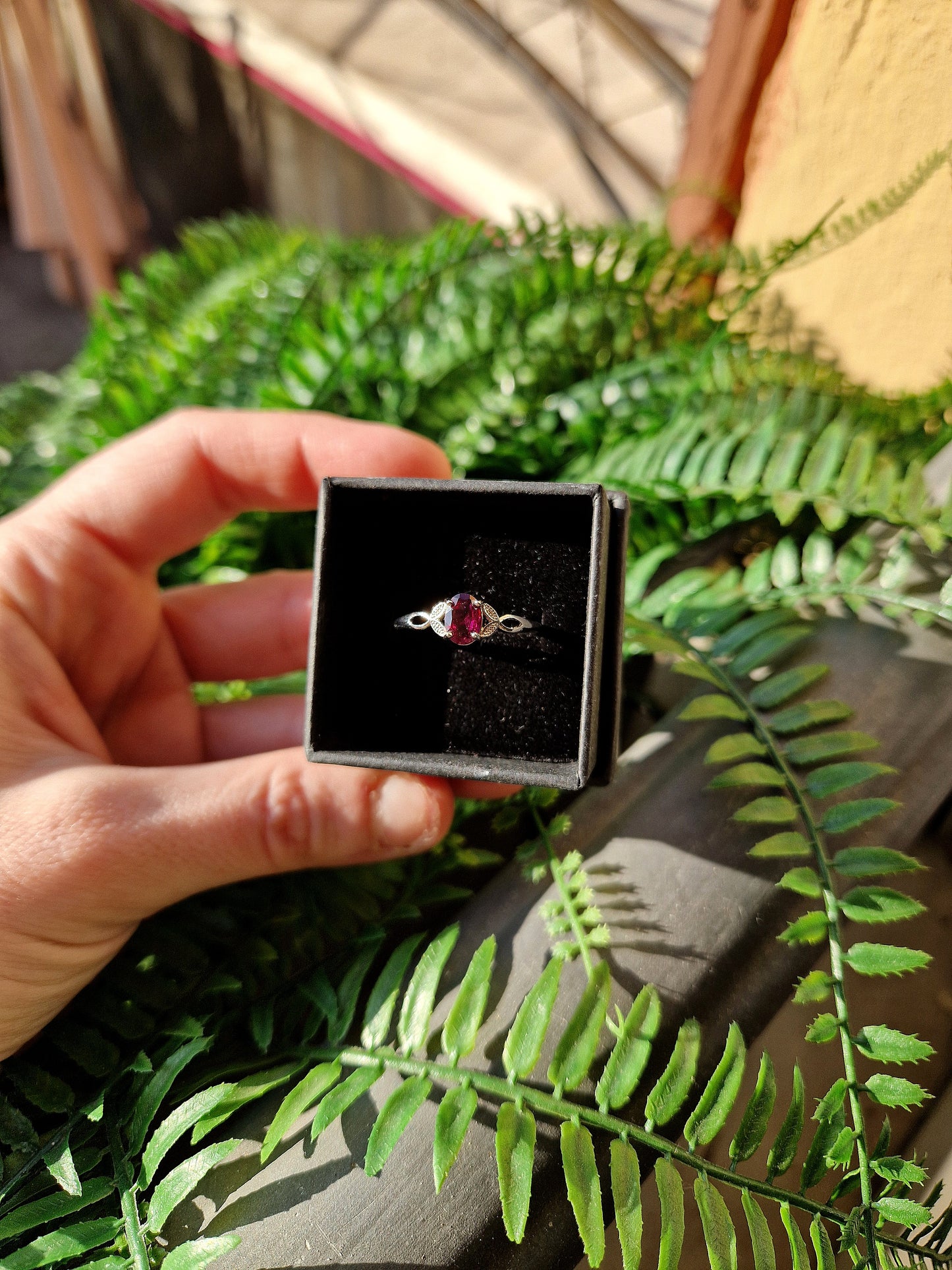 Anello in rame placcato - regolabile con GRANATO ROSSO, TANZANITE, AMETISTA