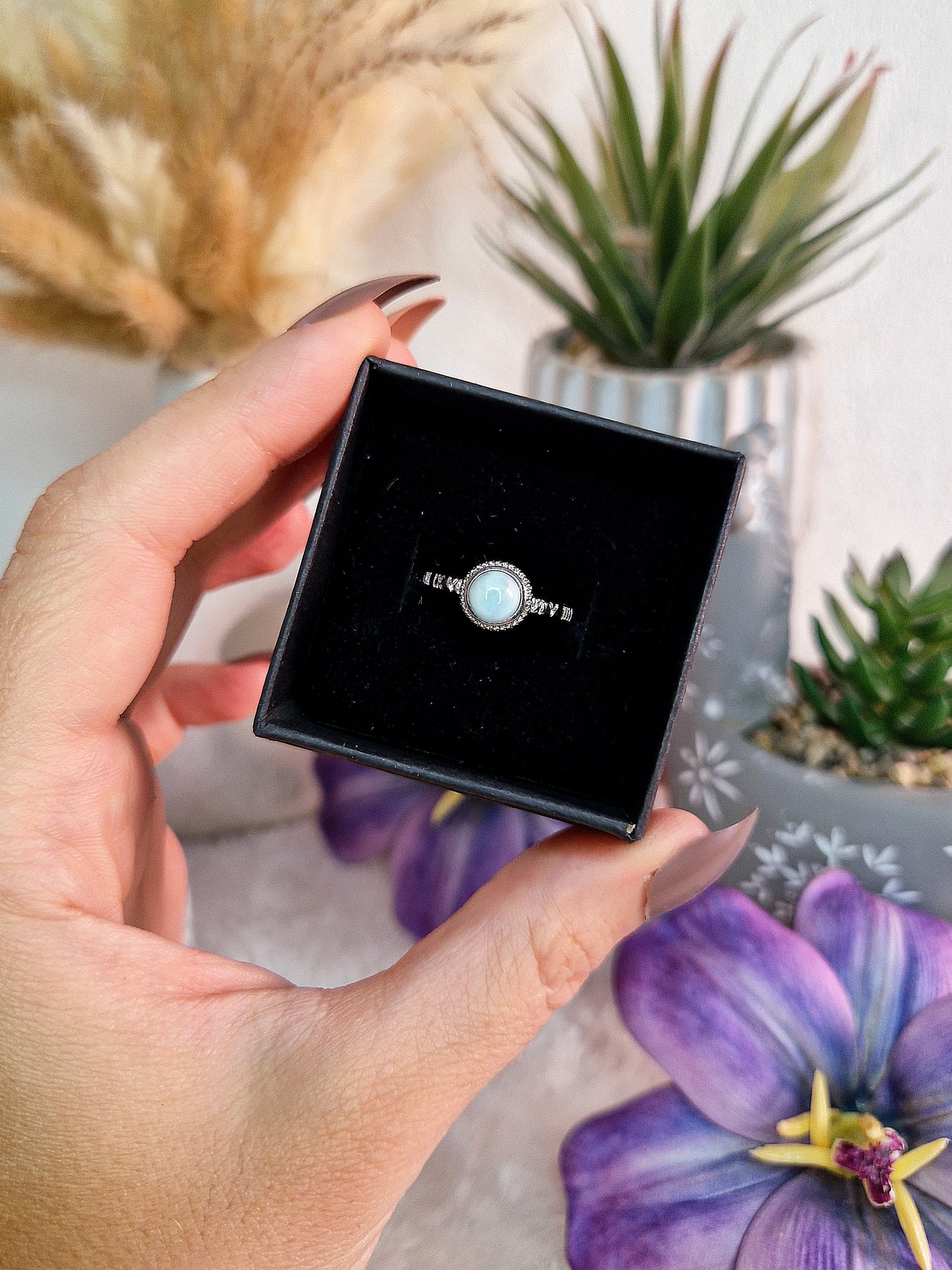 Anello con MOISSANITE, LARIMAR, MALACOLLA, GRANATO, AMBRA