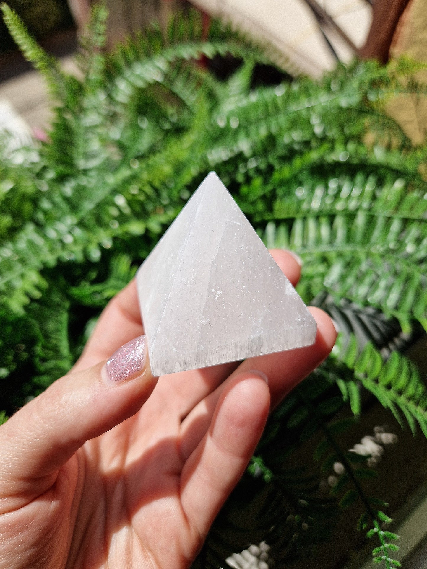 Piramide in SELENITE