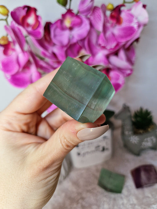 Cubo di FLUORITE verde