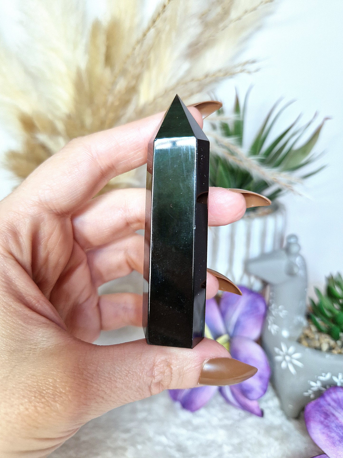 Torre di OSSIDIANA nera