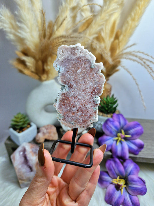 Fetta di AMETISTA rosa su stand