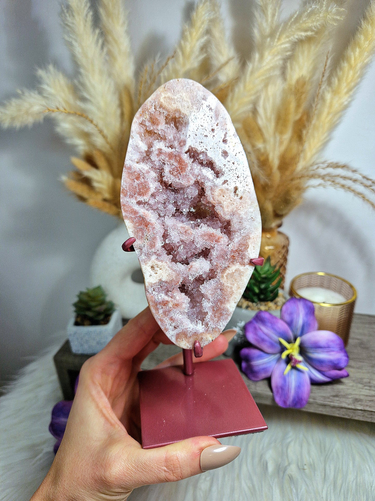 Freeform lucidata di AMETISTA ROSA druzy - su stand