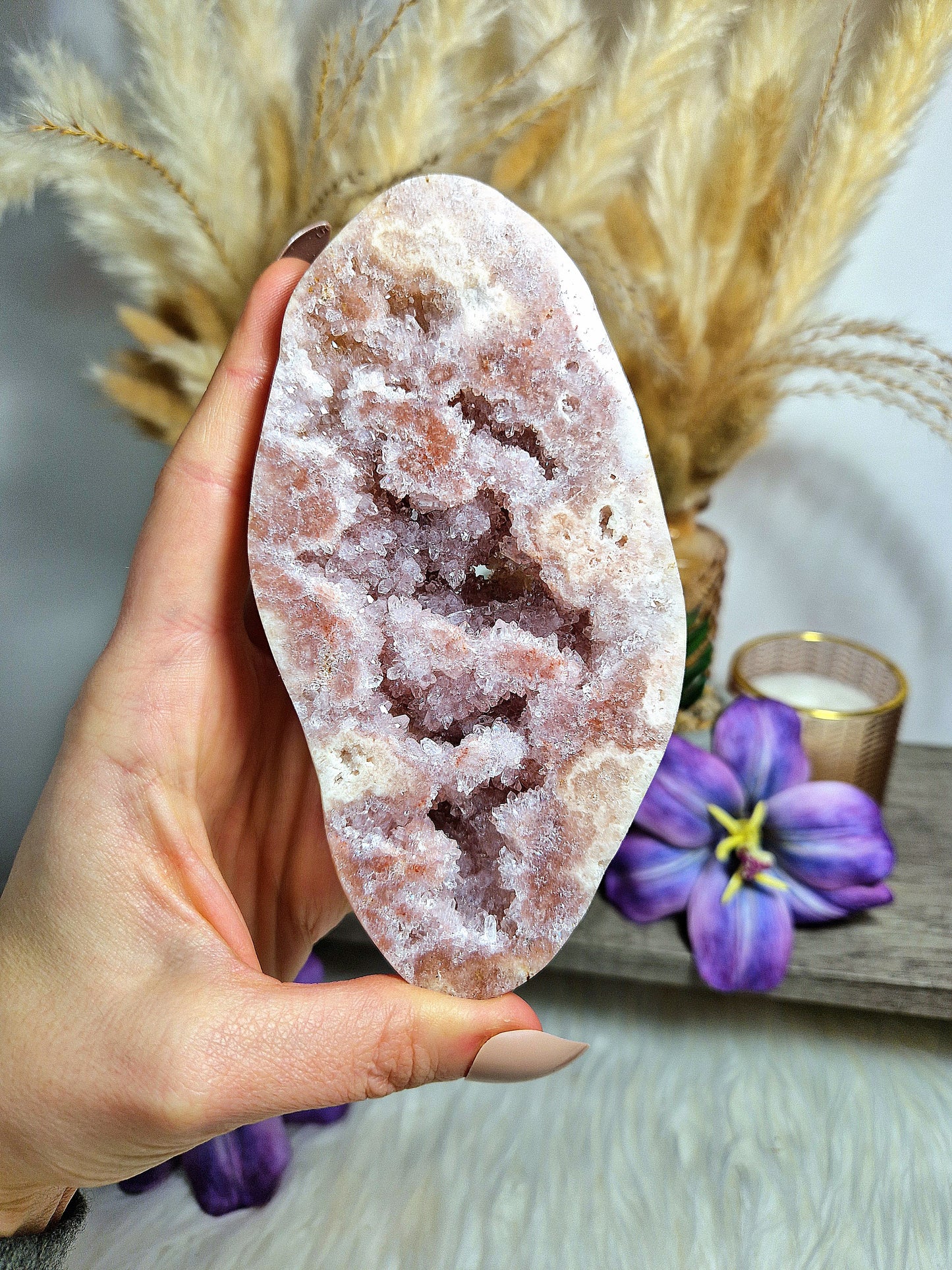 Freeform lucidata di AMETISTA ROSA druzy - su stand