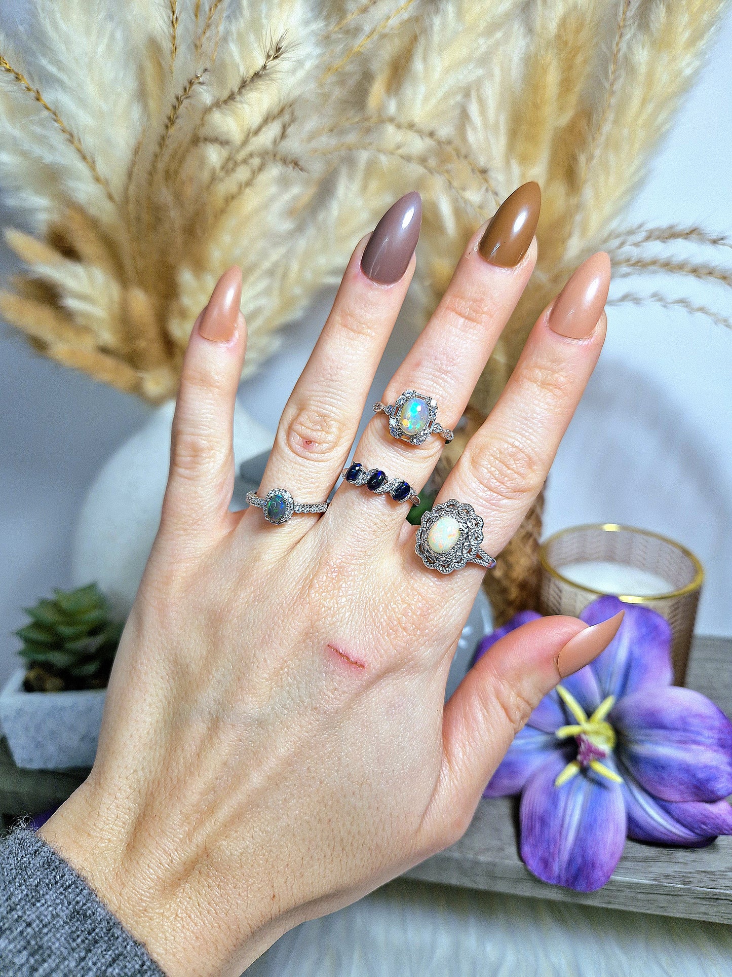 Anello con OPALE ETIOPE e OPALE NERO