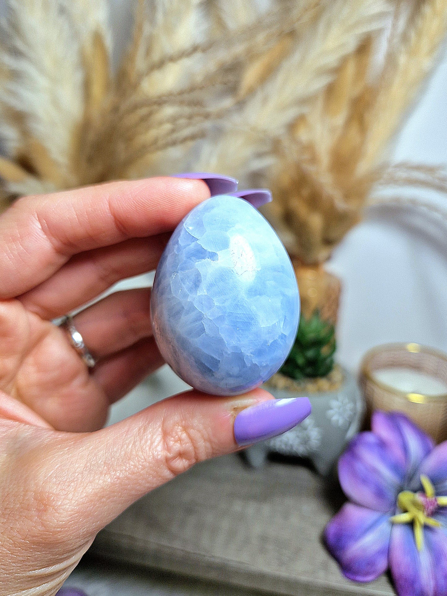 Uovo di CALCITE AZZURRA