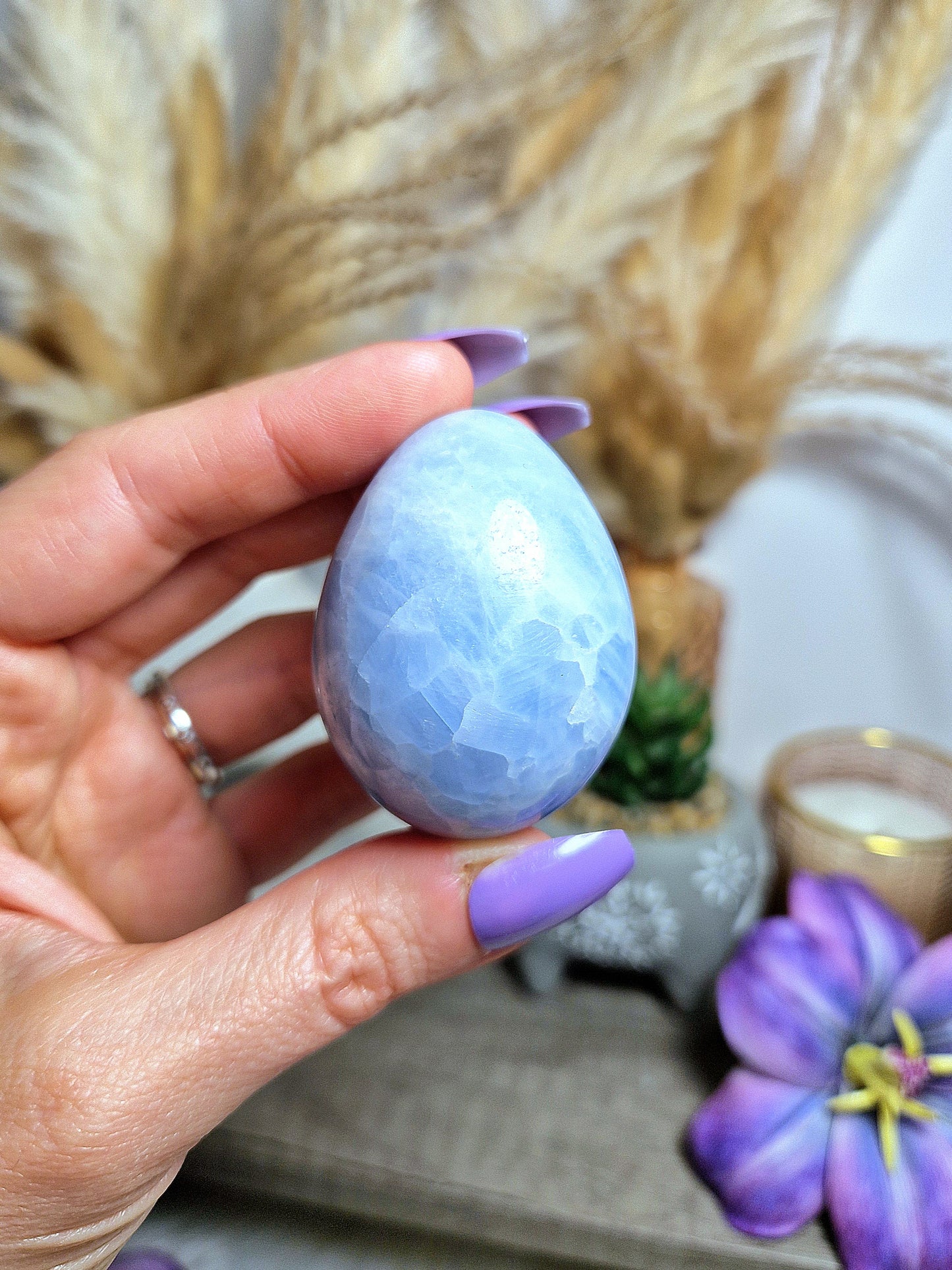 Uovo di CALCITE AZZURRA