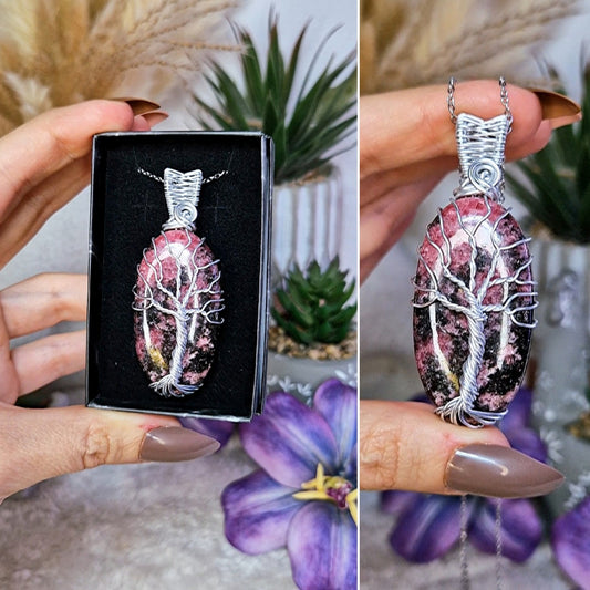 Ciondolo con albero della vita su RODONITE